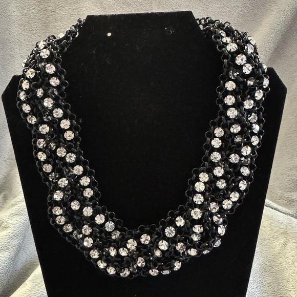 unbranded Jewelry - Vintage Black Chainlink With Rhinestone Accents Collar Necklace - EUC Statement